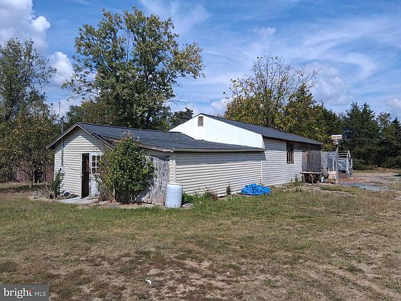 3rd image of 1597 Fairfax Pike