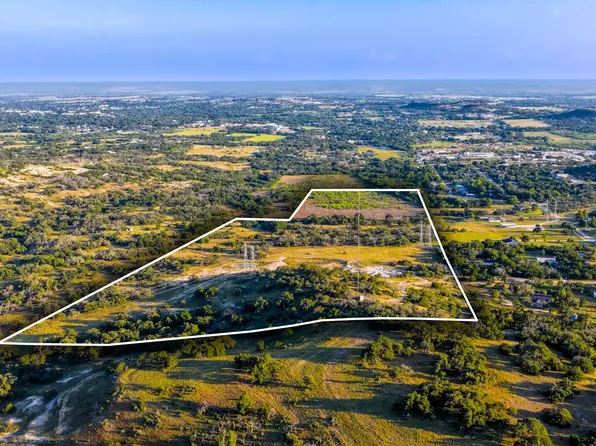 331 Suniland, Fredericksburg, TX 78624