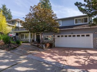 31 Foss Dr, Redwood City, CA 94062