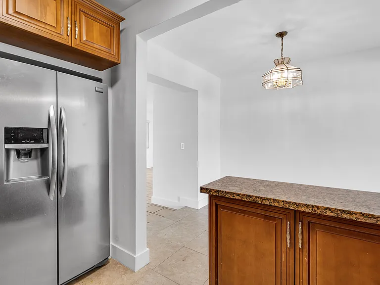 1040 SW 73rd Ct — Photo 12