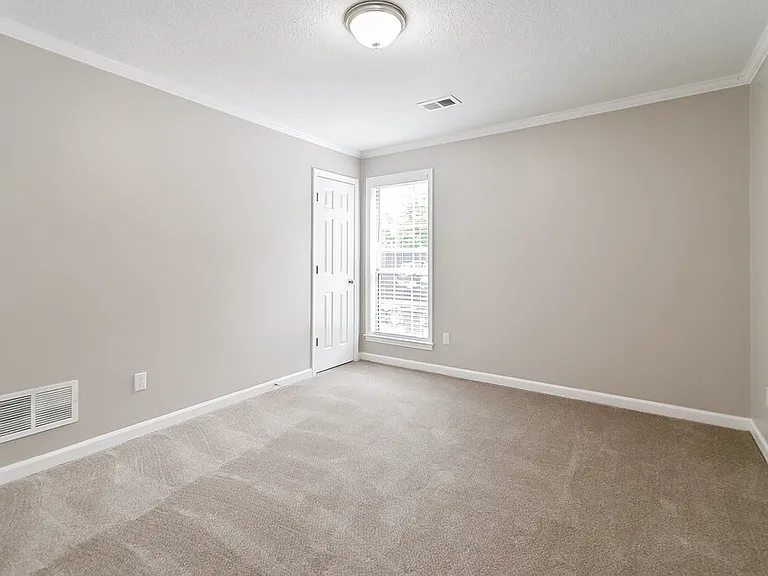 4401 Okeechobee Dr — Photo 14