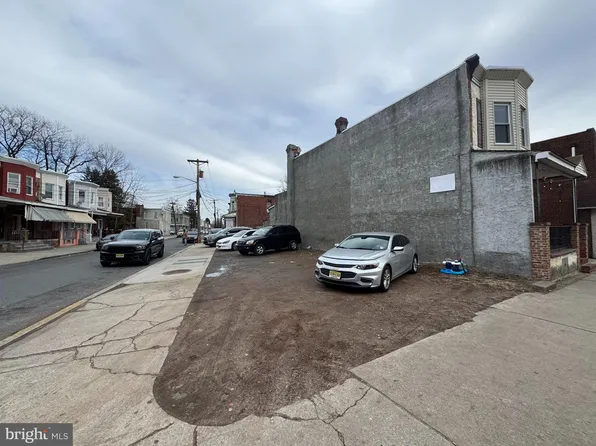 1650 Mount Ephraim Ave, Camden, NJ 08104