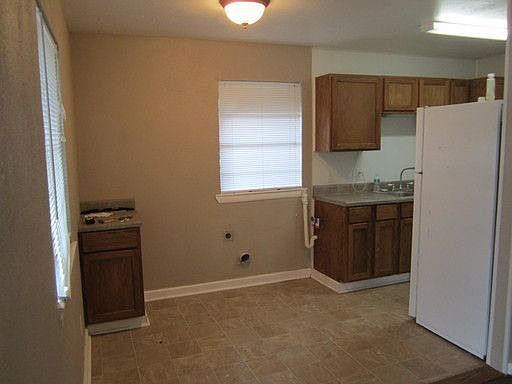 3rd image of 7716 Harwell St
