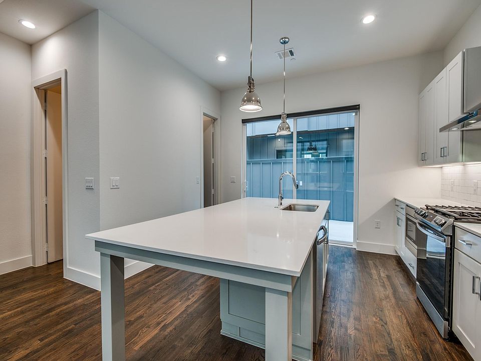 1st image of 4426 Cabell Dr #1202