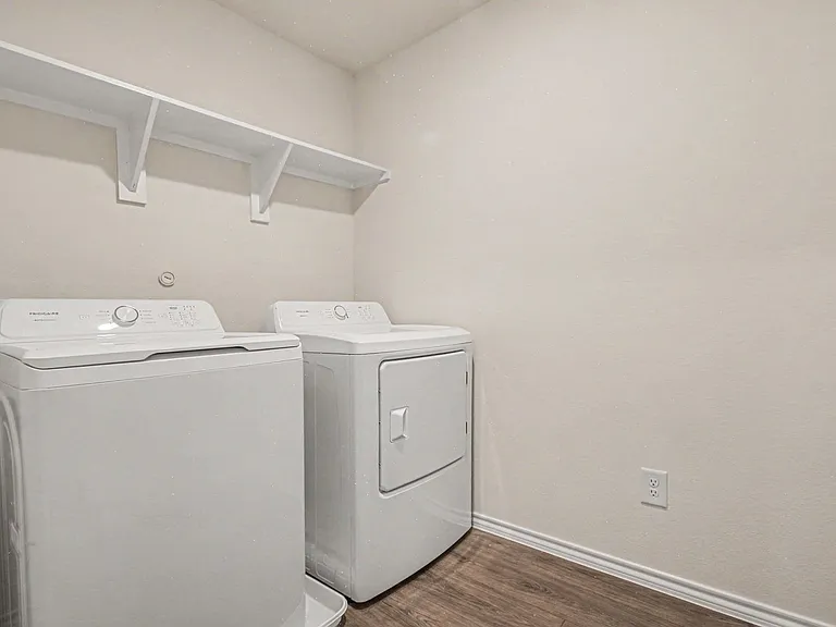 125 Arbor Dr — Photo 26