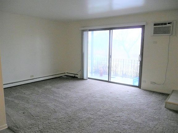 5th image of 729 W 65th St APT 2