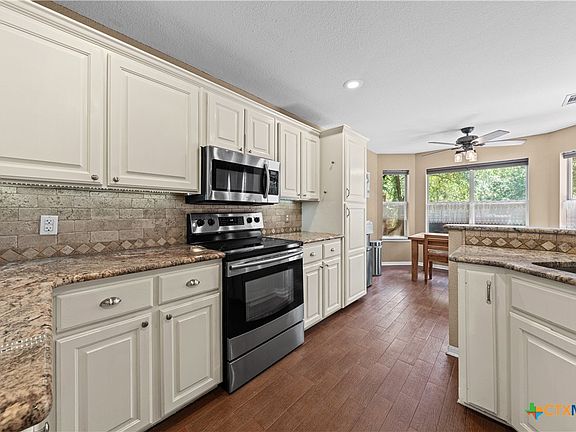 3rd image of 413 Hallmark Cir