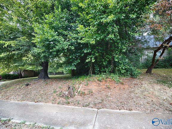 2nd image of 206 Drake Ave SW
