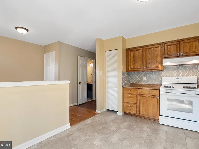 8608 Rocky Gap Ct — Photo 7