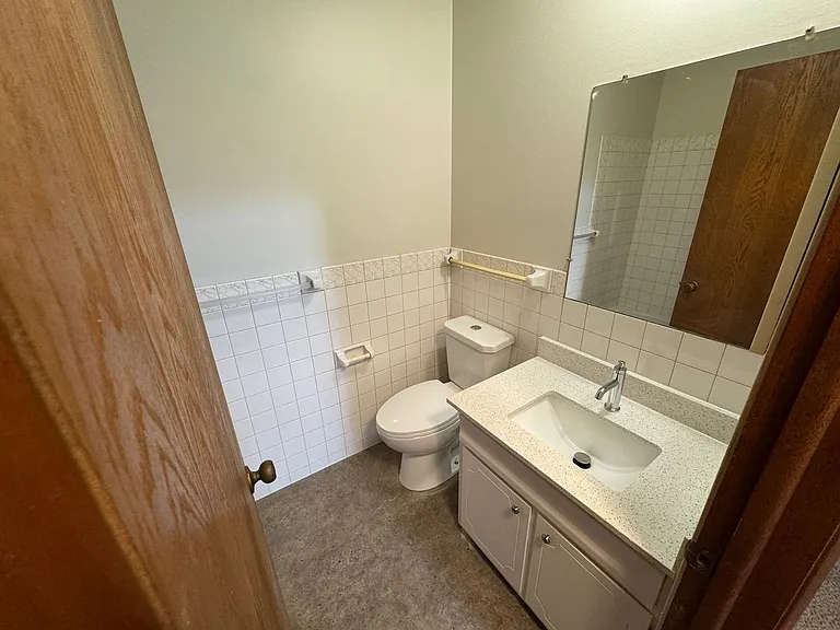 1348 5th Ave SE #3 — Photo 6