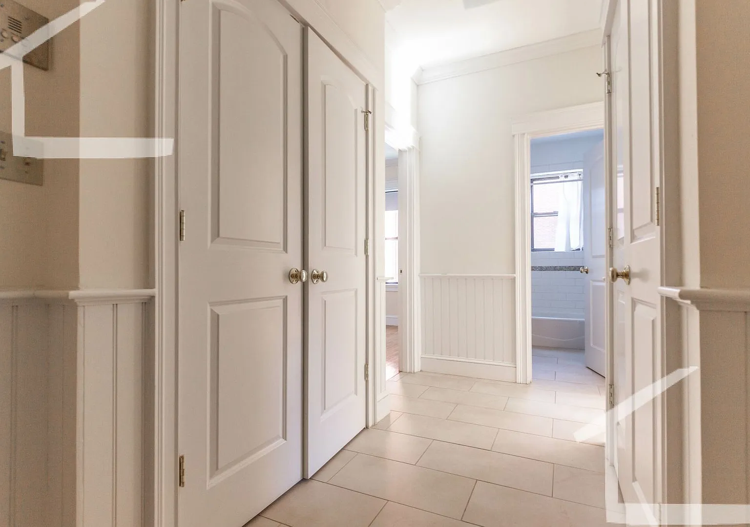 Newly renovated 2nd floor 1 bed unit right next to the Green Line! — Photo 1