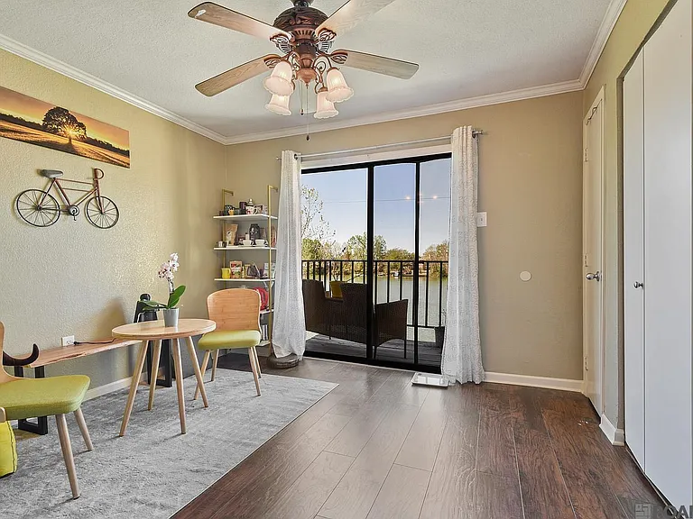 10300 W Winston Ave #6 — Photo 4