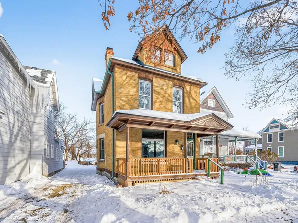 323 Michigan St, Saint Paul, MN 55102