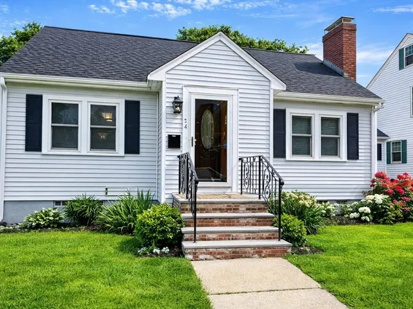 34 Sammett Ave, Roslindale, MA 02131