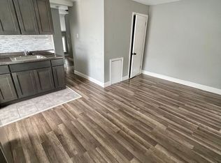 501 E Haines St FLOOR 3, Philadelphia, PA 19144