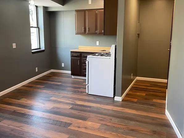 Glenmore - 2905 - (Units 1 - 8)