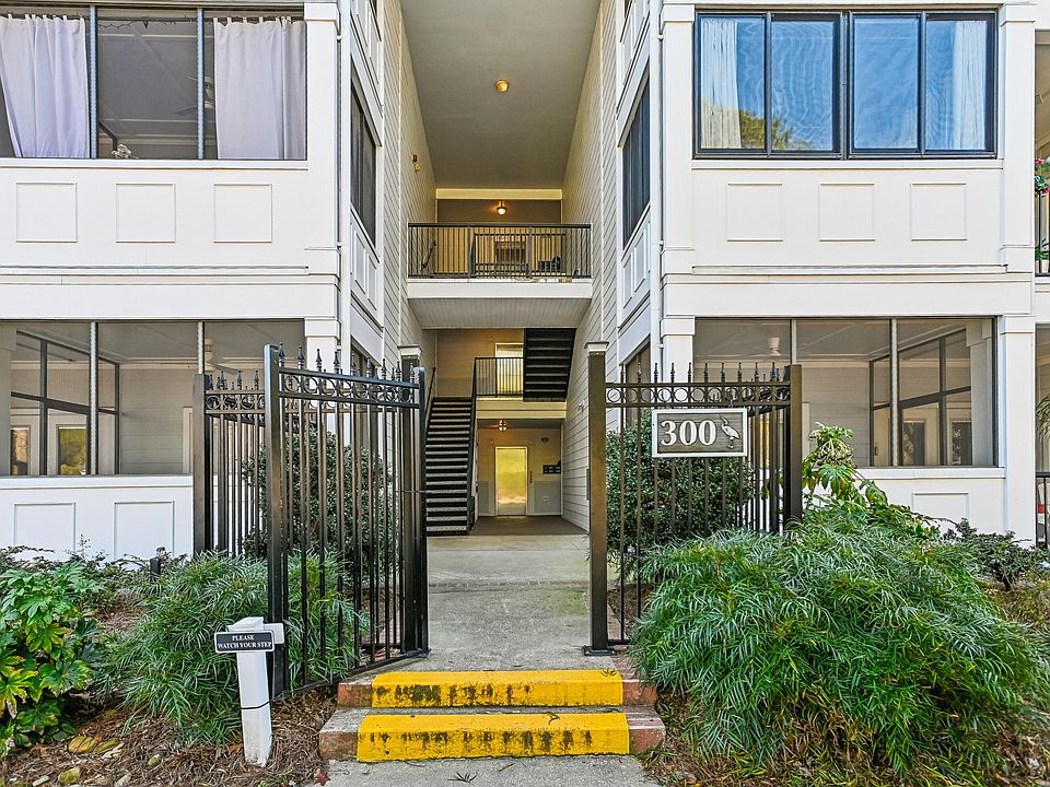 1st image of 1025 Riverland Woods Pl APT 305