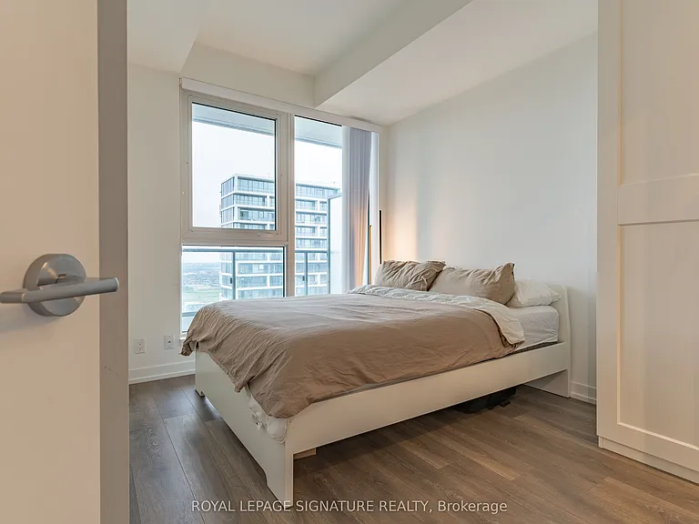 898 Portage Pkwy #5903 — Photo 11