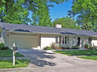 3806 Simonview Ct, Grand Forks, ND 58201