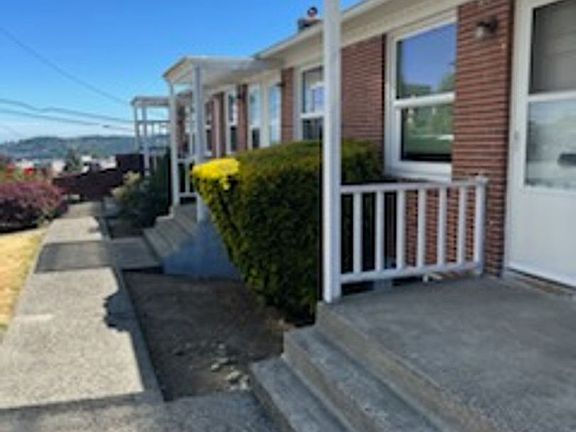 2nd image of 309 N Tacoma Ave #2