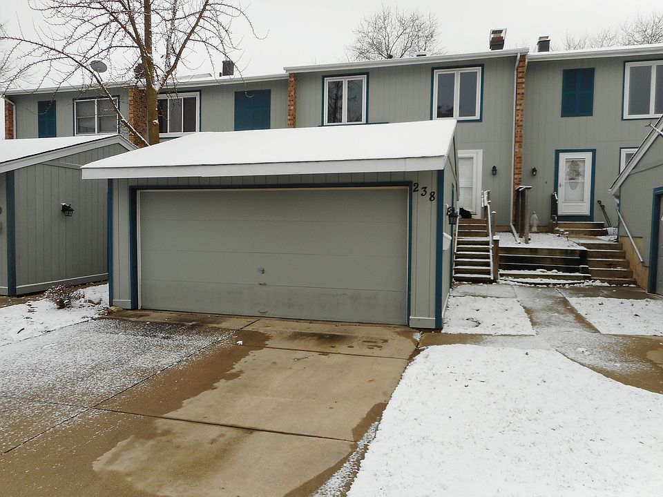 1st image of 238 Lakeshore Ln #238