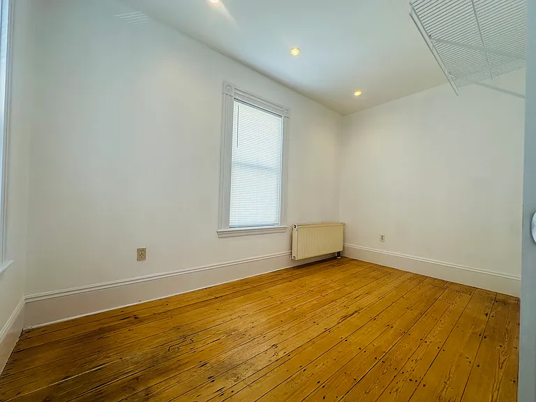 46 Hunting St #2 — Photo 7