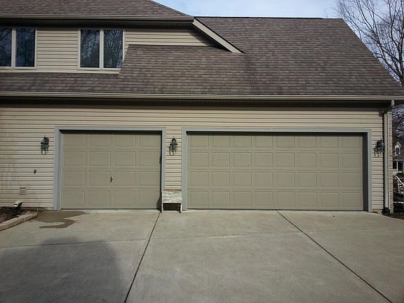 5th image of 1335 Saxony Dr