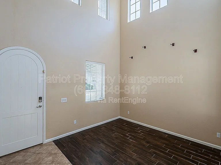 2078 E Flint St — Photo 6