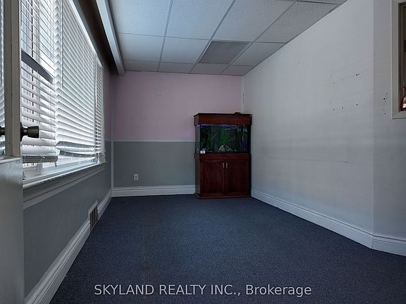 2nd image of 1256 Danforth Rd