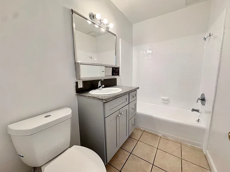 9820 Exposition Blvd — Photo 17