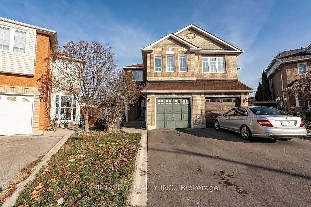 4 bed, $3,300 — Photo 1