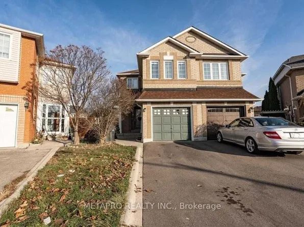 1311 Whiffletree Ct, Mississauga, ON L5N 7R1
