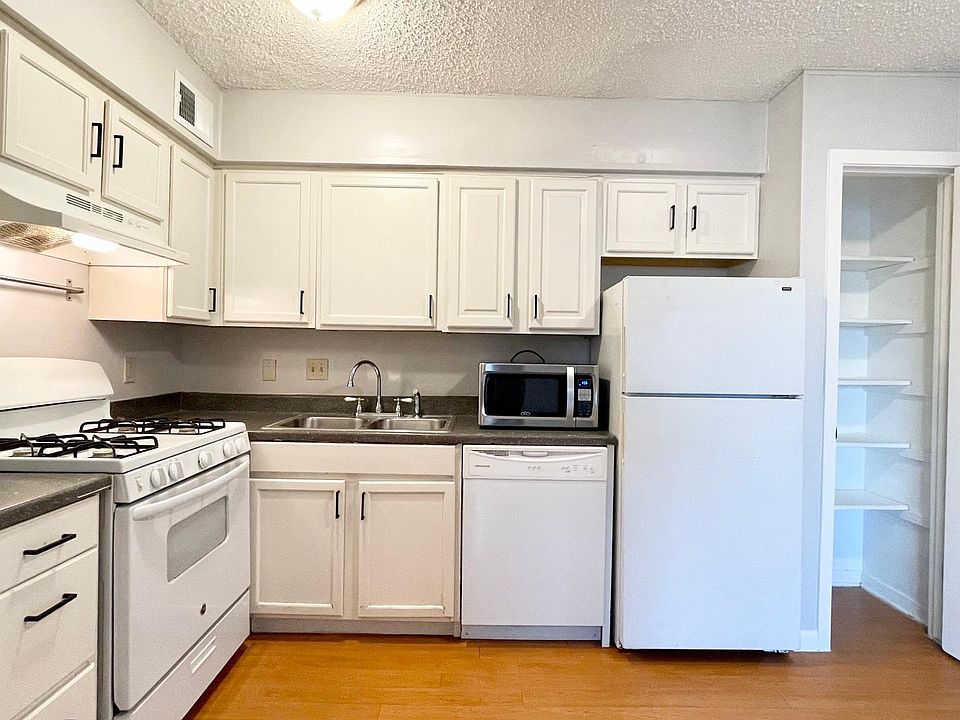 1st image of 2200 Mission Hill Cir