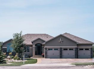 3404 Calypso Dr, Bismarck, ND 58504