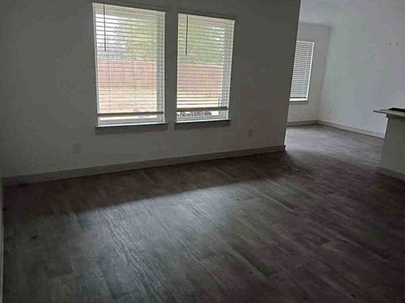 Additional Living Room