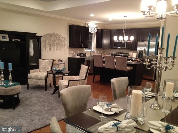 4th image of 15160 Sunflower Dr #31