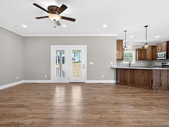3rd image of 4605 Shipley Rd
