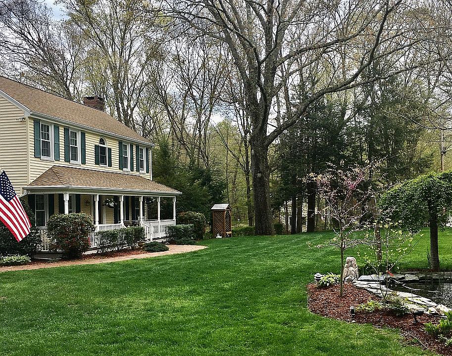 1st image of 23 Owl Hill Trl