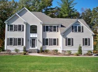 17 Forest Dr, Groton, MA 01450