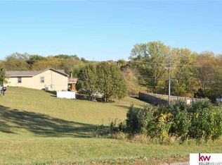 9719 Rock Creek Rd, Plattsmouth, NE 68048