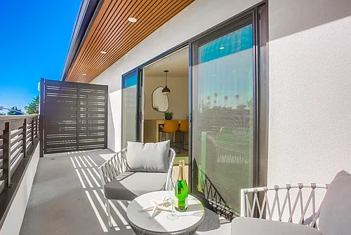 510 Nautilus St #1 Photo 1