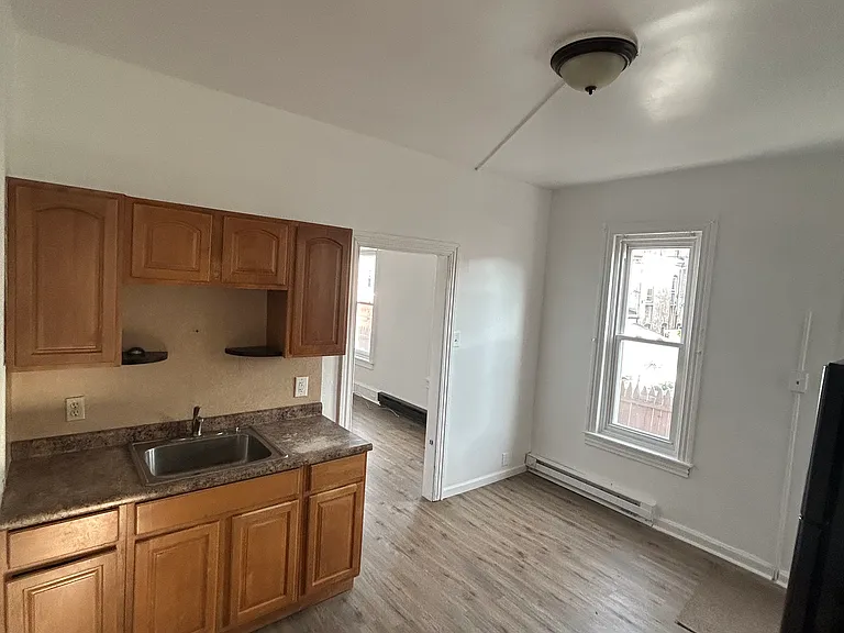 216 Pear St #1 — Photo 7
