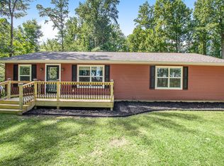 2268 E Clear Lake Rd, Buchanan, MI 49107