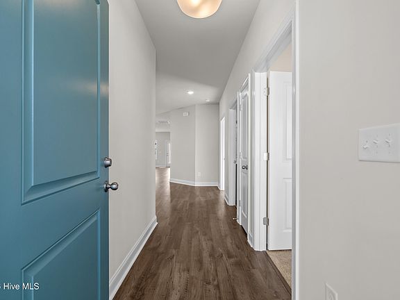 4th image of 1099 Rosefield Way