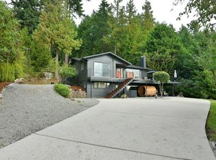 482 Elphinstone Ave, Sunshine Coast, BC V0N 1V1