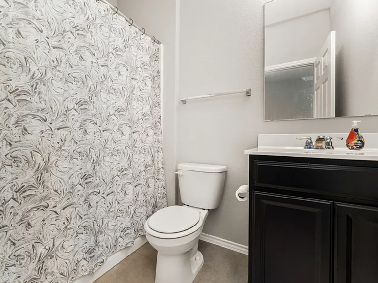 1450 Polydora — Photo 15