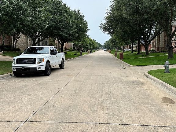 5th image of 602 Walnut Hollow Dr