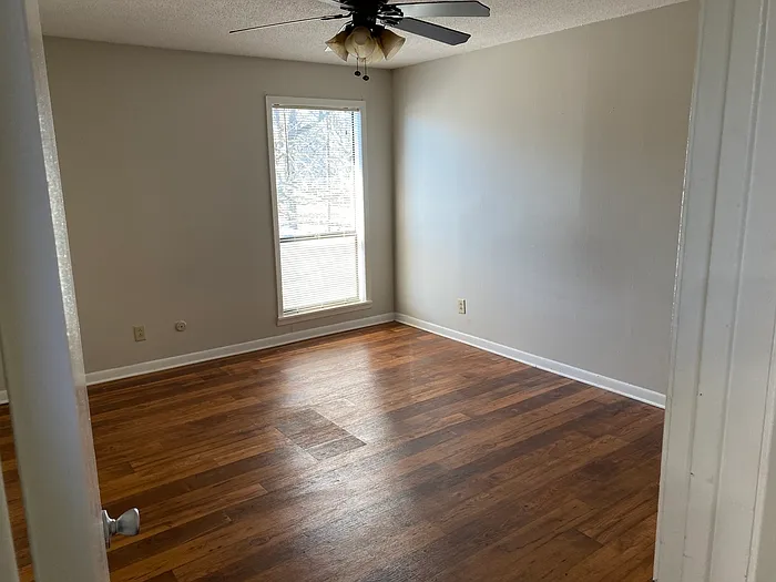 1 bed, 1.0 bath, 700 sqft, $795 — Photo 4