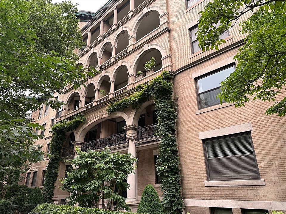 1st image of 1080 Beacon St APT 3C