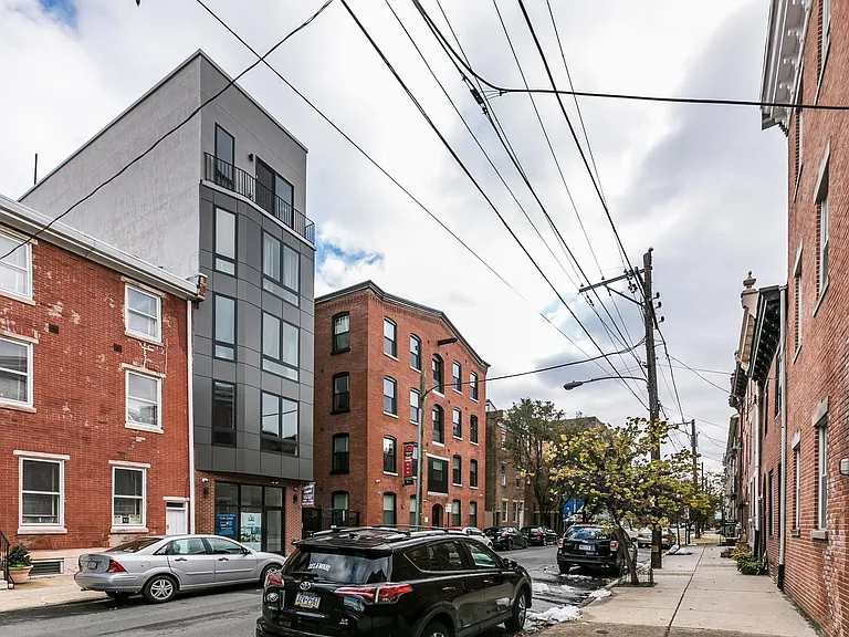 330 Cambridge St #2B — Photo 18